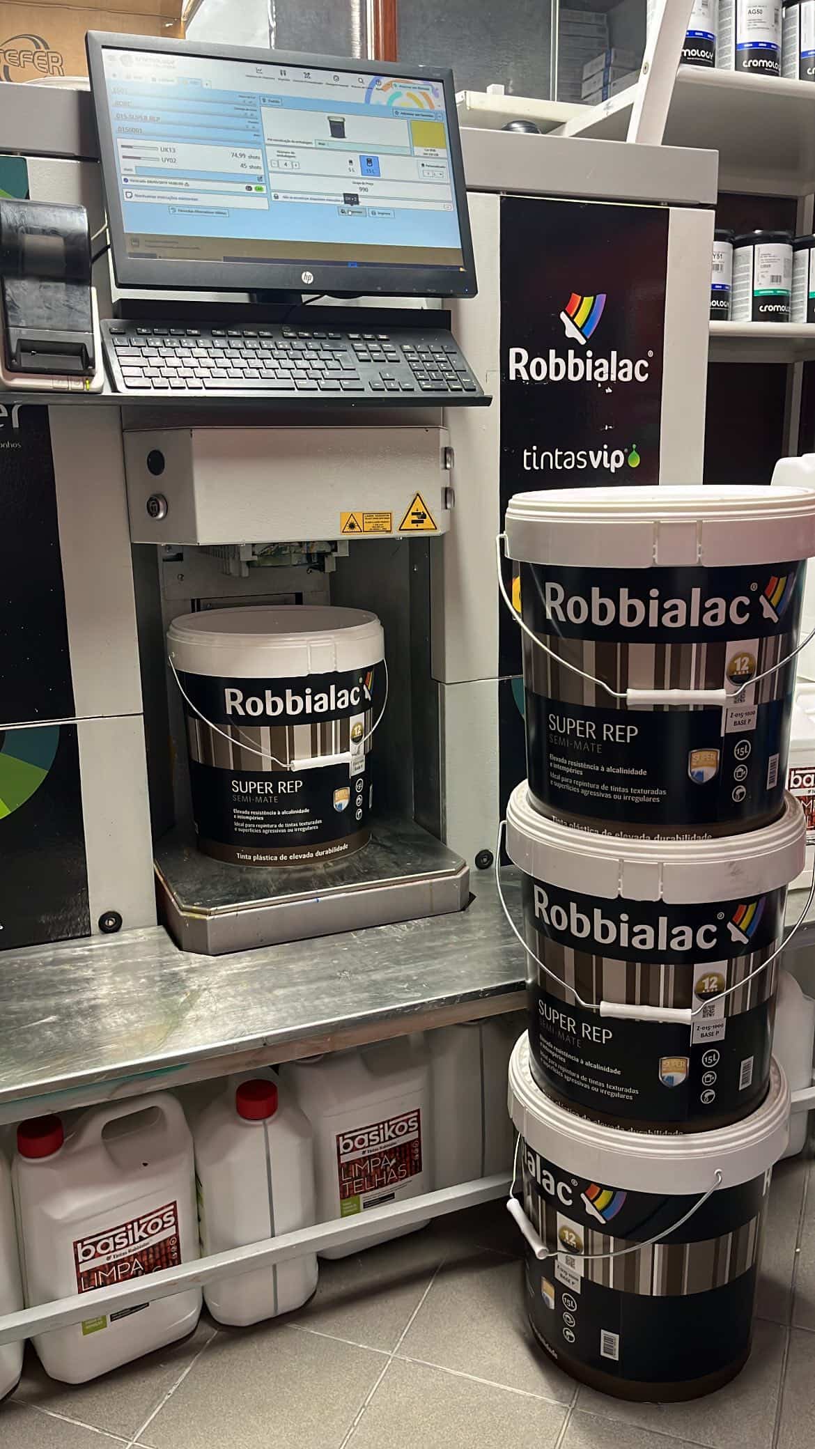 Tintas Robbialac e sistema de afinação